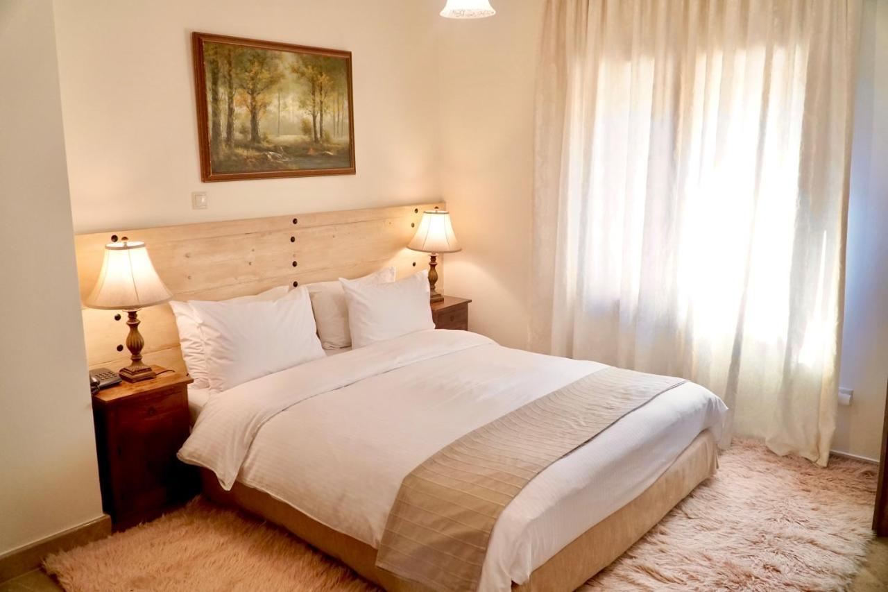 Xenonas Iresioni Hotel Aráhova Kültér fotó